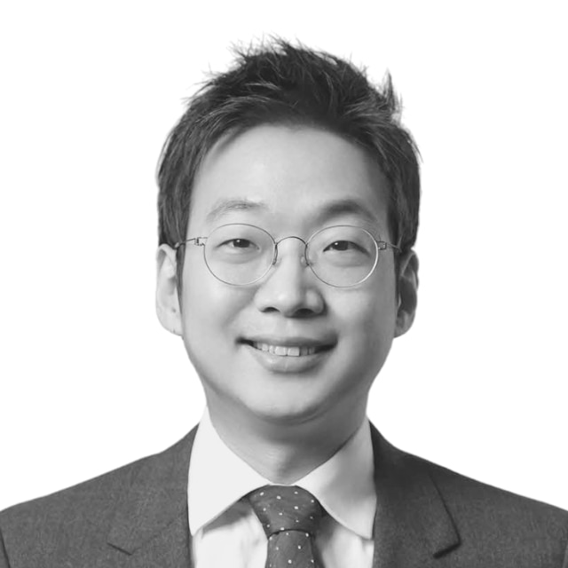 Hwan Choi - Underwriter, Professional & Financial Risks, Korea